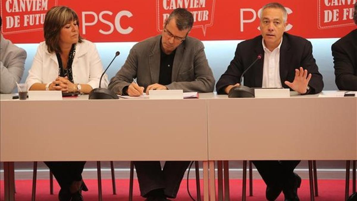 Una imagen de la reunión de la ejecutiva del PSC, este martes, 25 de junio. RICARD CUGAT