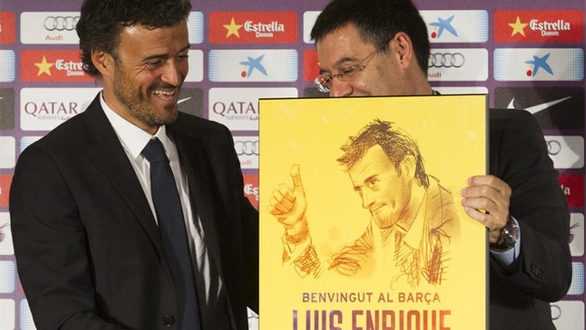 El 21 de mayo de 2014, este jueves se cumple un año, Luis Enrique fue presentado como nuevo entrenador del FC Barcelona