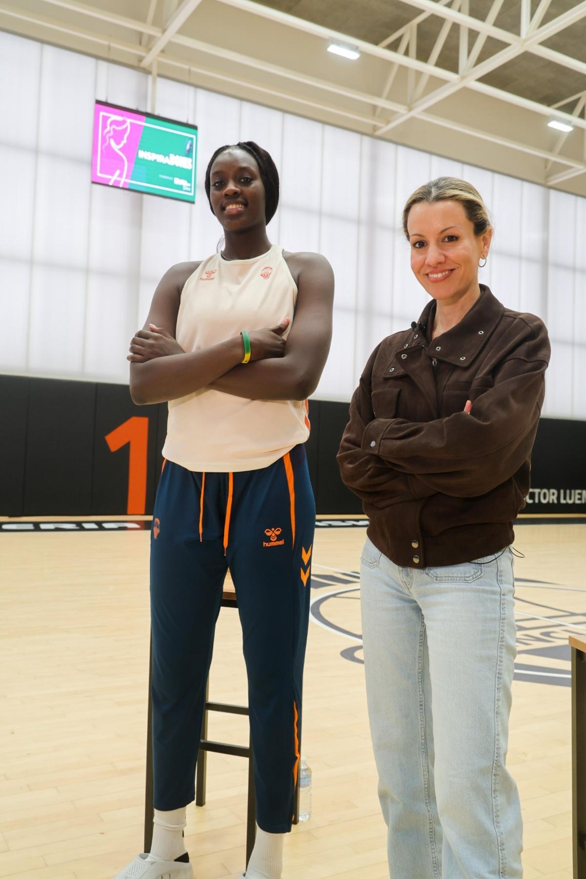 Awa Fam y Silvia Tomás