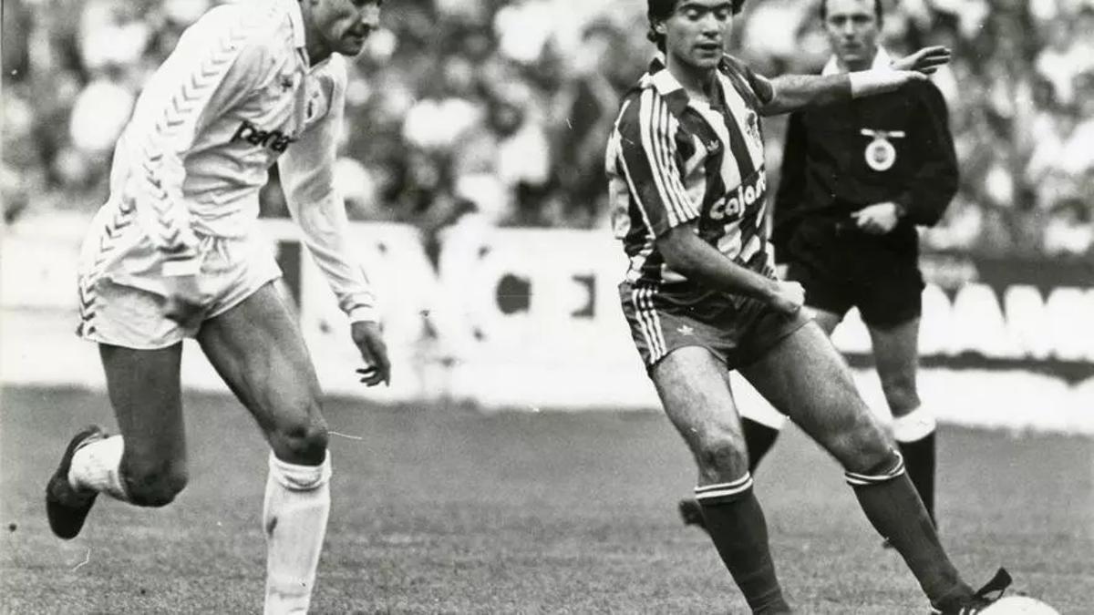 Marcelino, ante el Real Madrid, en su etapa en el Sporting