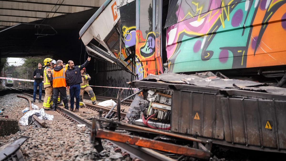 Así ha quedado el tren descarrilado en Gelida tras el accidente