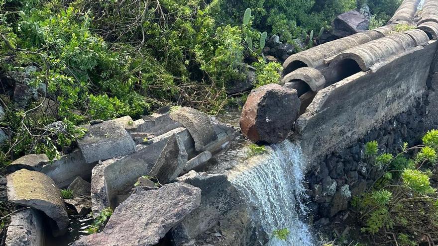 El deslizamiento de una ladera por la borrasca Therese rompe un canal y deja sin agua a 100 vecinos en Los Silos