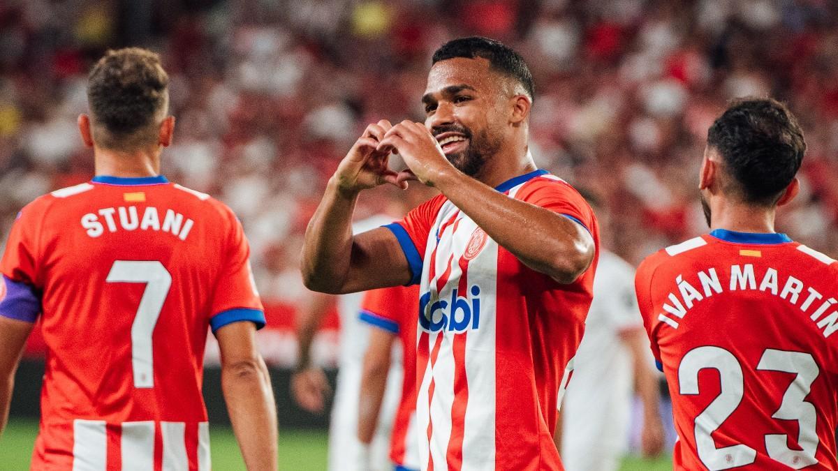 Yangel Herrera celebra el gol al Sevilla