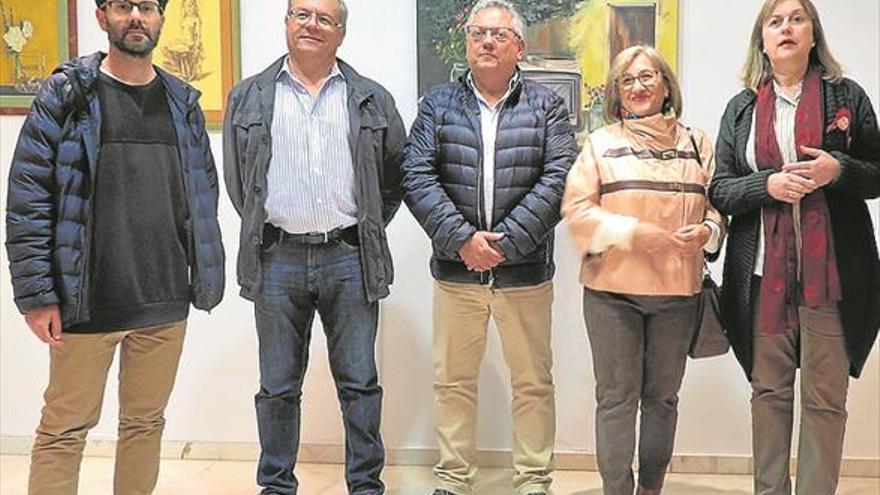 Diez artistas locales exponen en la casa de cultura sus pinturas hasta el 5 de abril