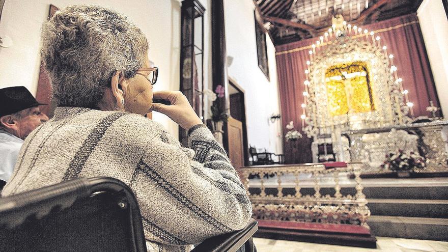 Listas las 273.600 vacunas para los mayores de 80 años en Canarias