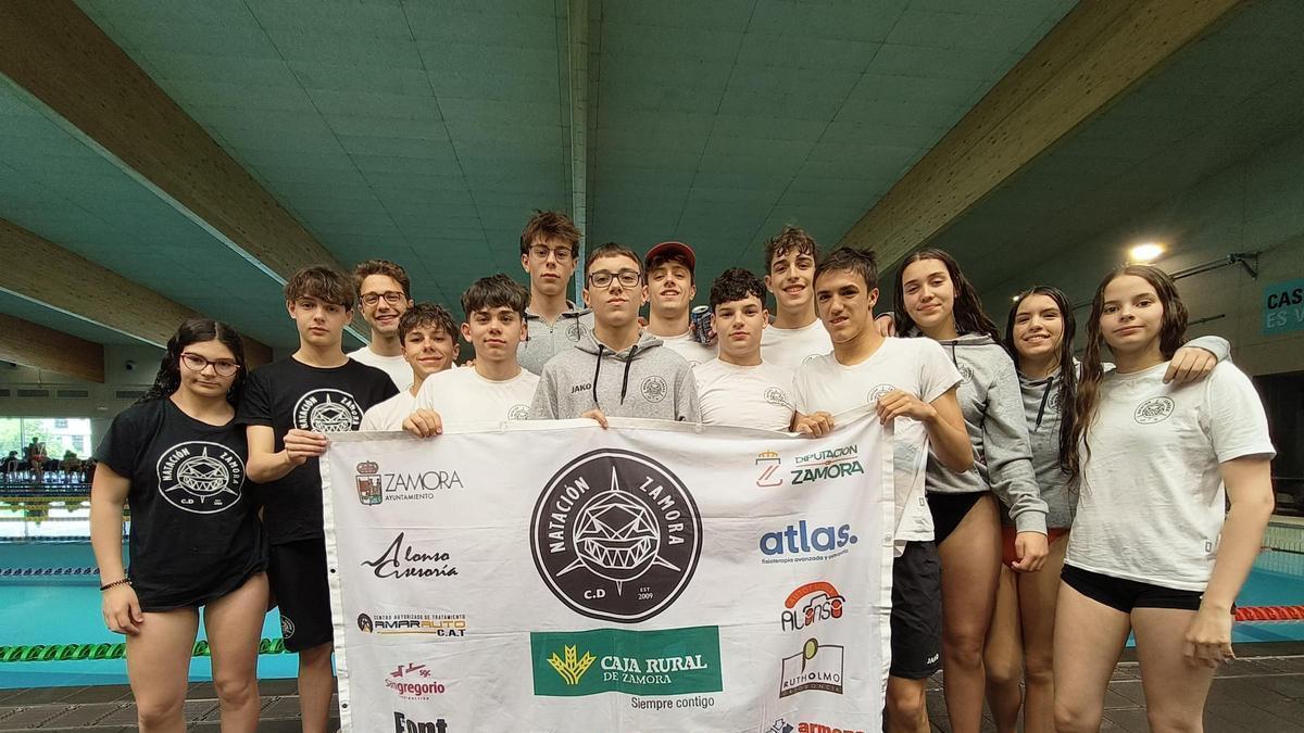 Expedición del Natación Zamora en el Open Valladolid