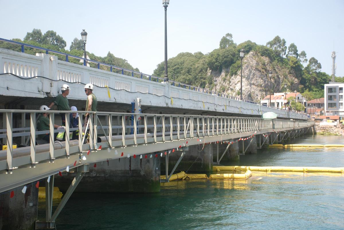 Obras en el puente de Ribadesella.zip