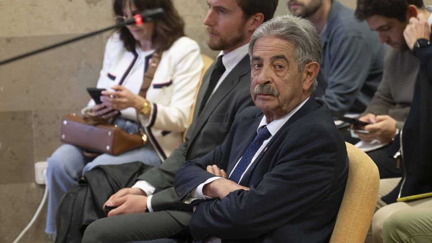 Revilla llega &quot;tranquilo&quot; al acto de conciliación con el rey emérito: &quot;No he hecho nada ilegal&quot;