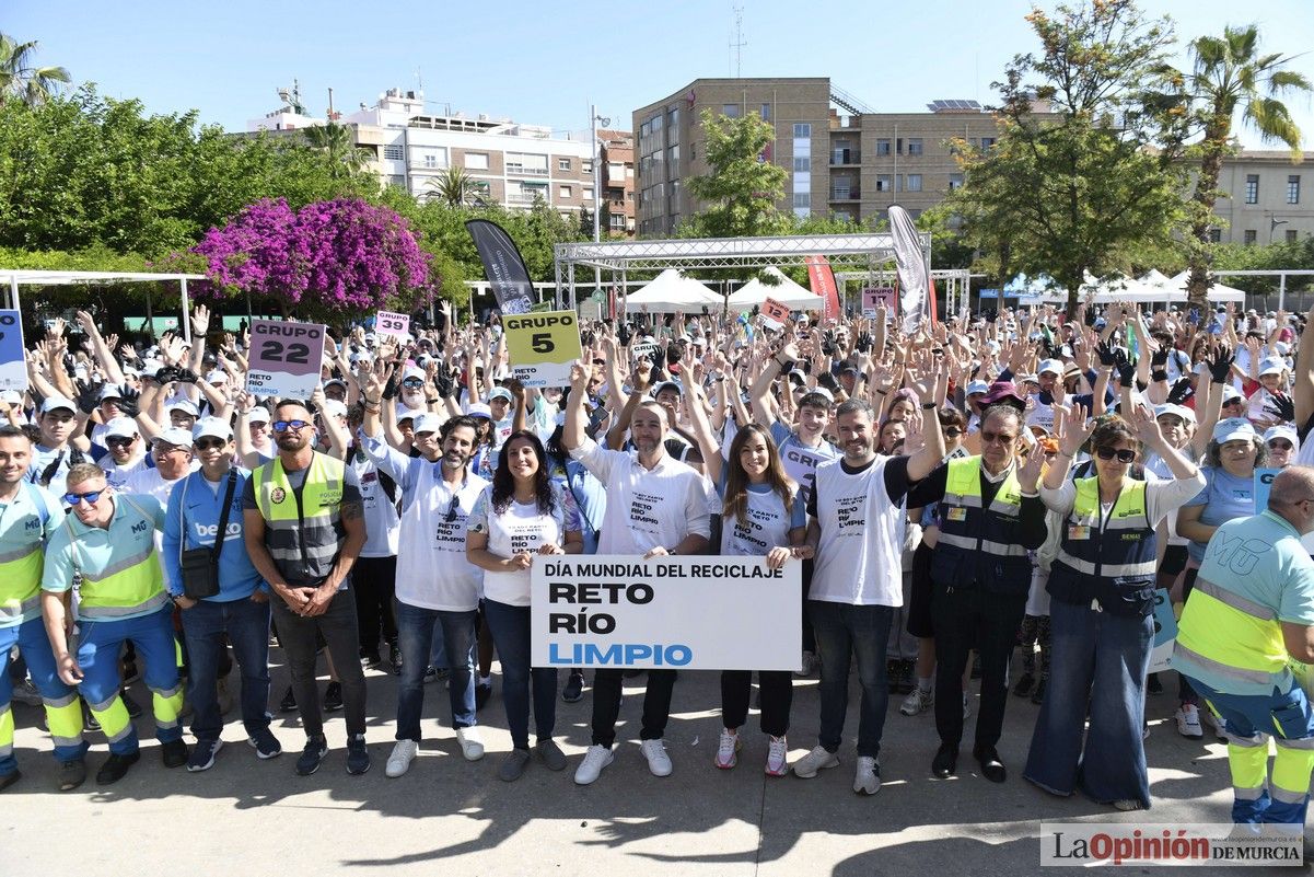 Todas las imágenes del reto de limpieza del río Segura en Murcia