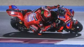 MotoGP | Bagnaia arranca con victoria y liderato en Qatar