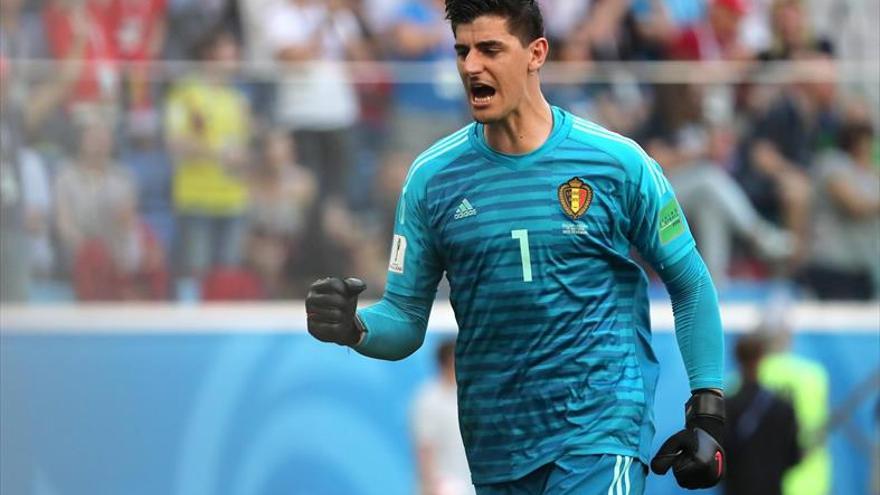 Acuerdo entre Chelsea y Madrid por Courtois