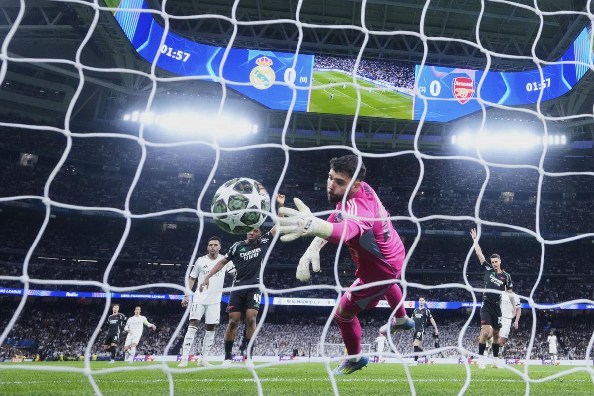 David Raya makes a stop against Real Madrid at Bernabéu