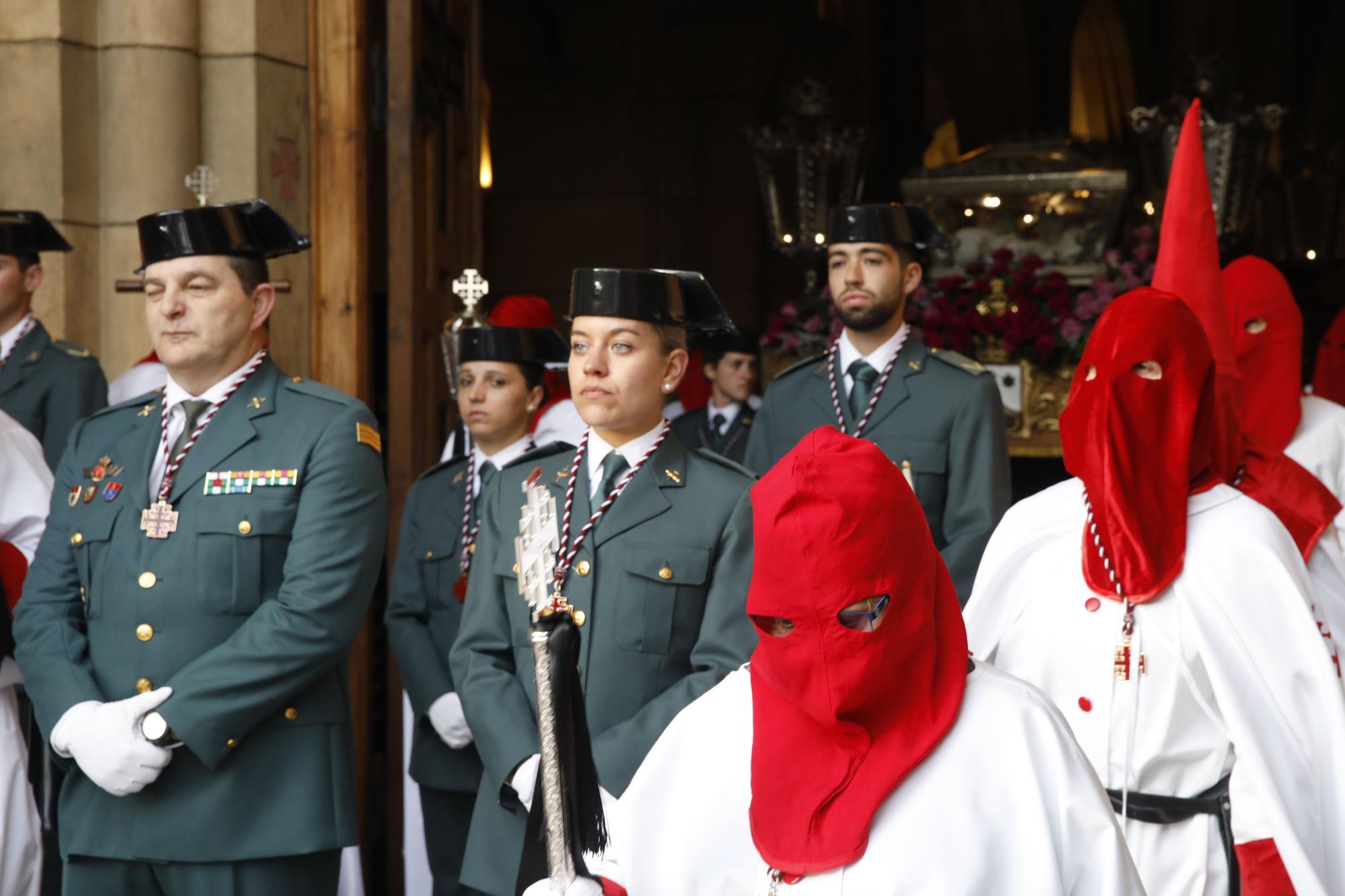 En imágenes: Procesión del Santo Entierro del Viernes Santo en Gijón