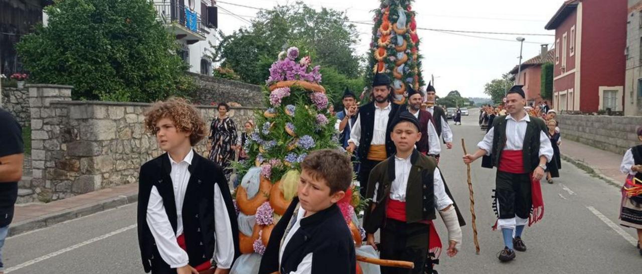 La procesión de ayer en Villahormes. | J. Quince