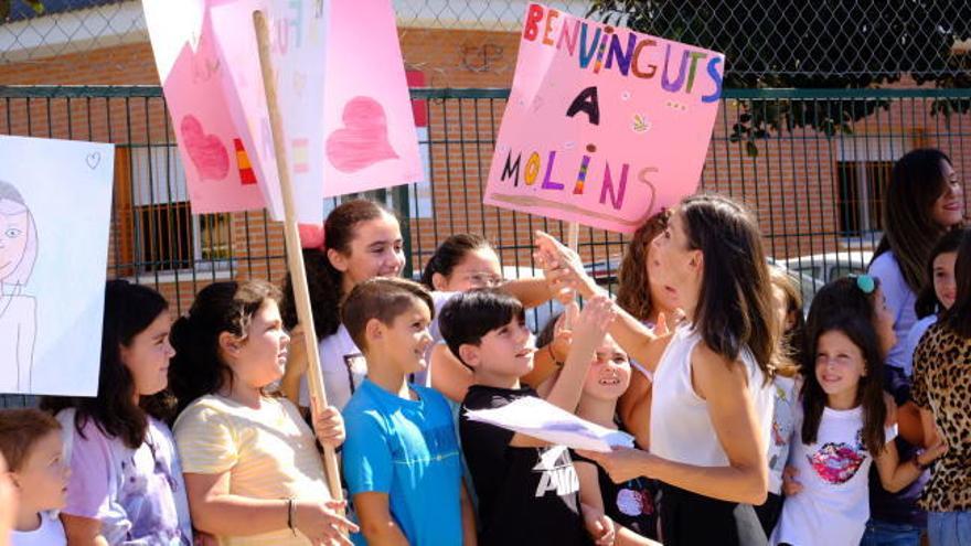 Don Felipe y Doña Letizia visitan la pedanía de Molins