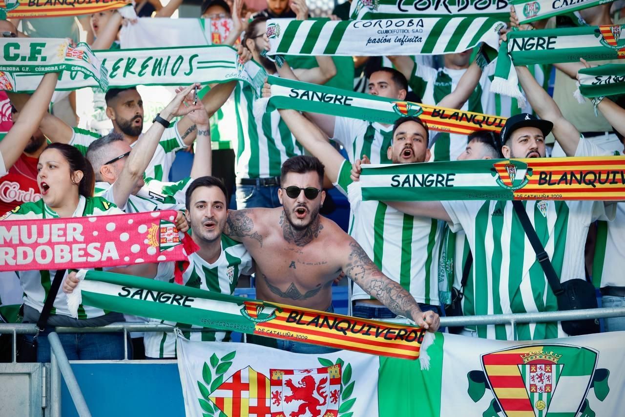 Barcelona B-Córdoba CF | La afición cordobesista, en imágenes
