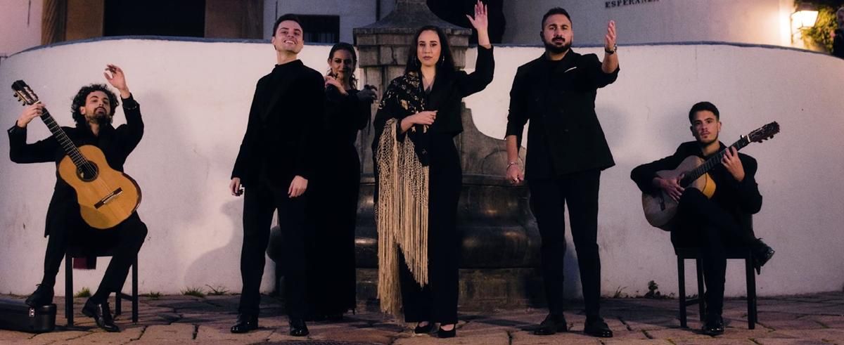 Artistas cordobeses interpretan 'El Vito de Córdoba'.