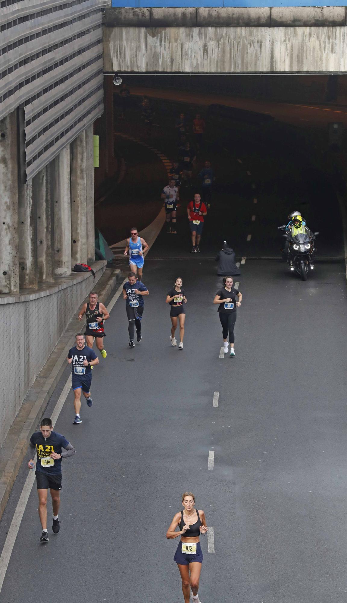 Saad Slimani y Esther Valiño conquistan la Medio Maratón de Vigo