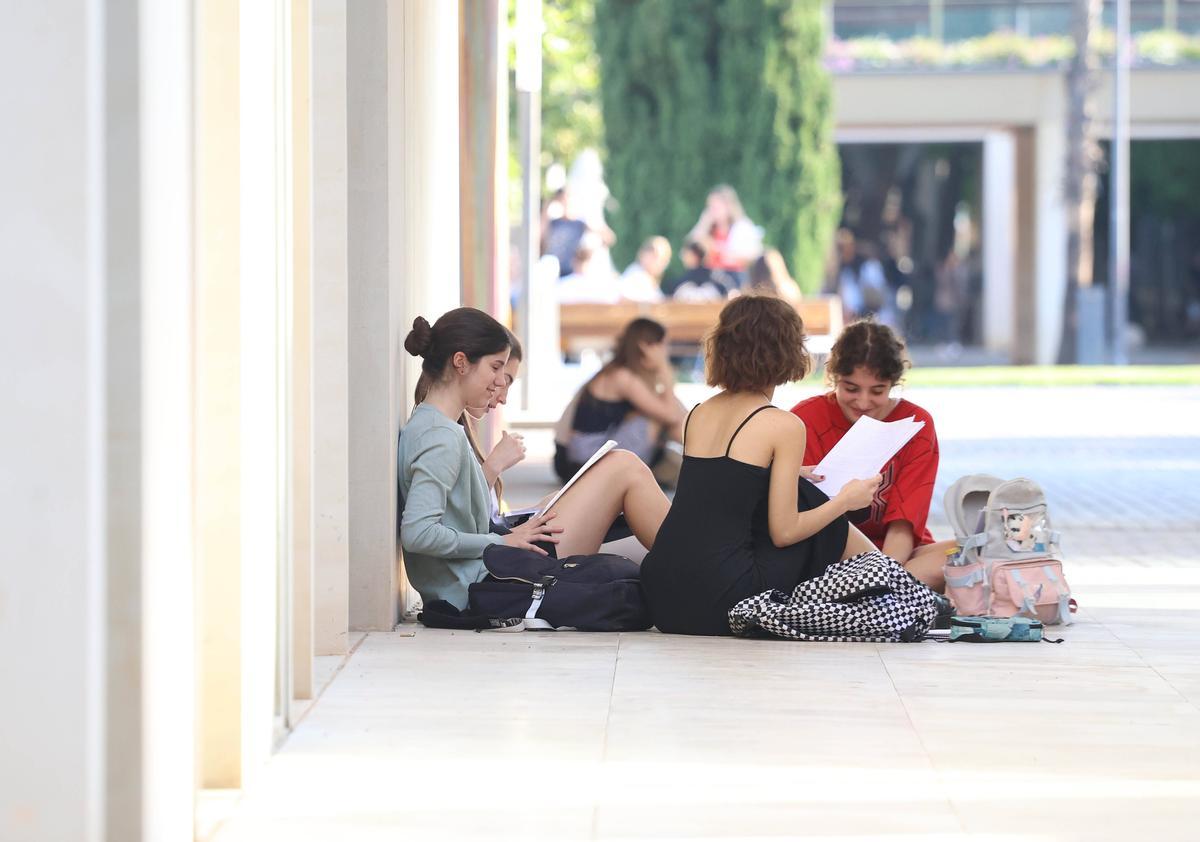 Valencia VLC alumnos de bachiller empiezan hoy los examenes de la PAU en la Universitat Politecnica