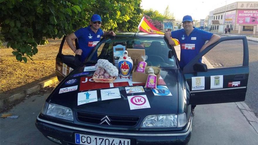 Tres mil kilómetros para refrescar a la selección con un botijo español