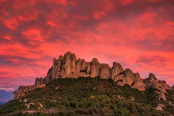 Descubriendo Montserrat, la montaña mágica de la serie de 'La Mesías'