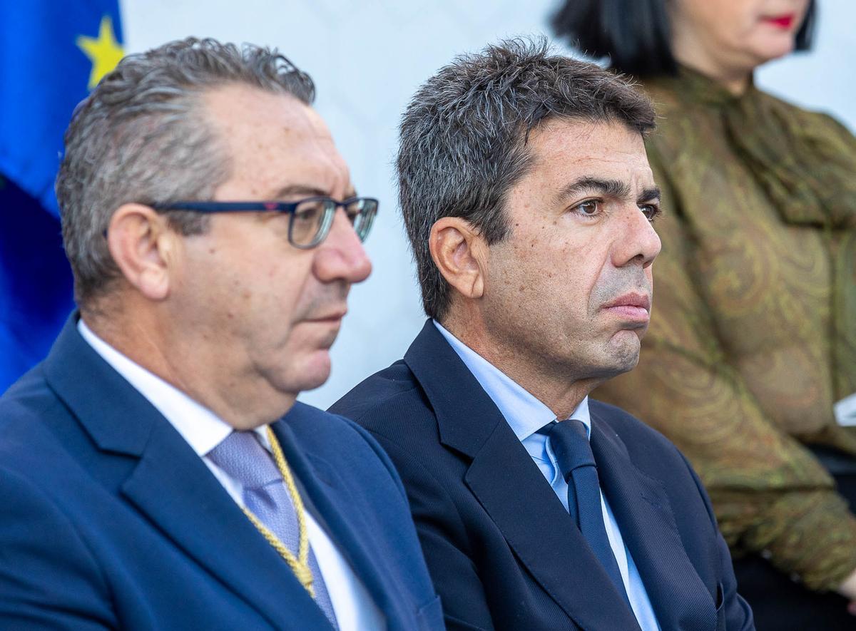 Mazón celebra el Día de la Constitución en Benidorm