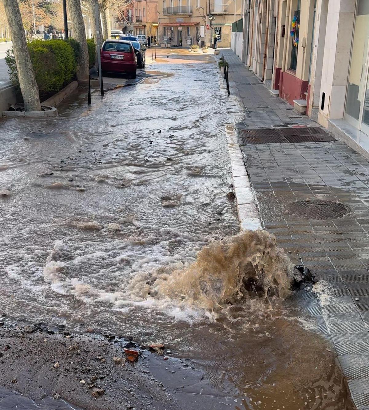 Una fuga de agua en Portbou