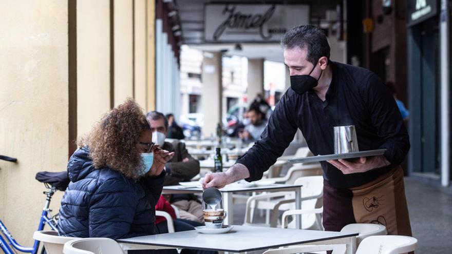 Sanidad plantea el endurecimiento de las restricciones en comunidades con incidencias de Covid altas