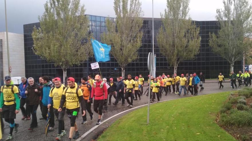 Los trabajadores de Alcoa marchan hacia Oviedo