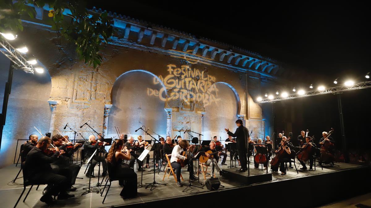 'La noche de la guitarra' en el Patio de los Naranjos