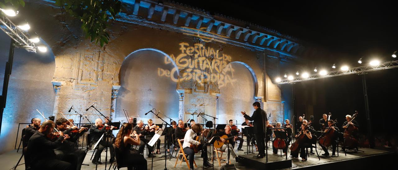 'La noche de la guitarra' en el Patio de los Naranjos