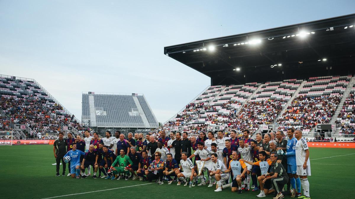 Un informe recomienda al Barça suspender temporalmente las aportaciones a los veteranos por sus altos excedentes de tesorería