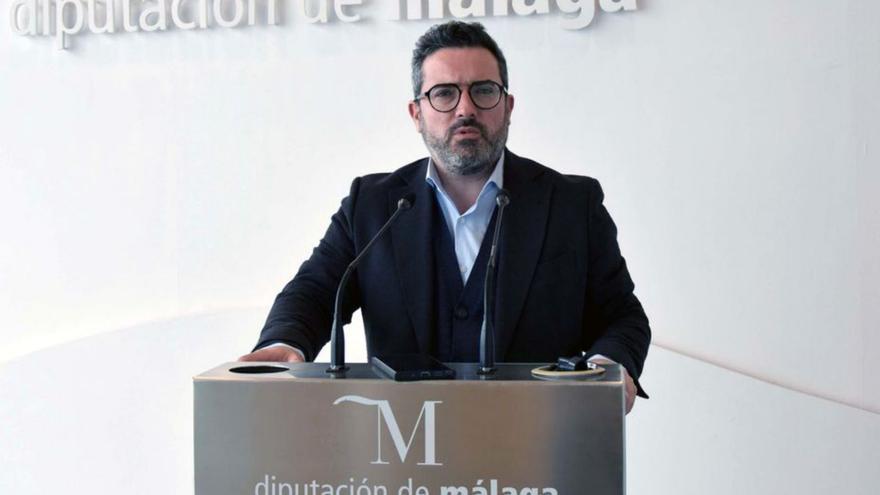 El diputado provincial del PSOE Manuel Chicón. | L. O.