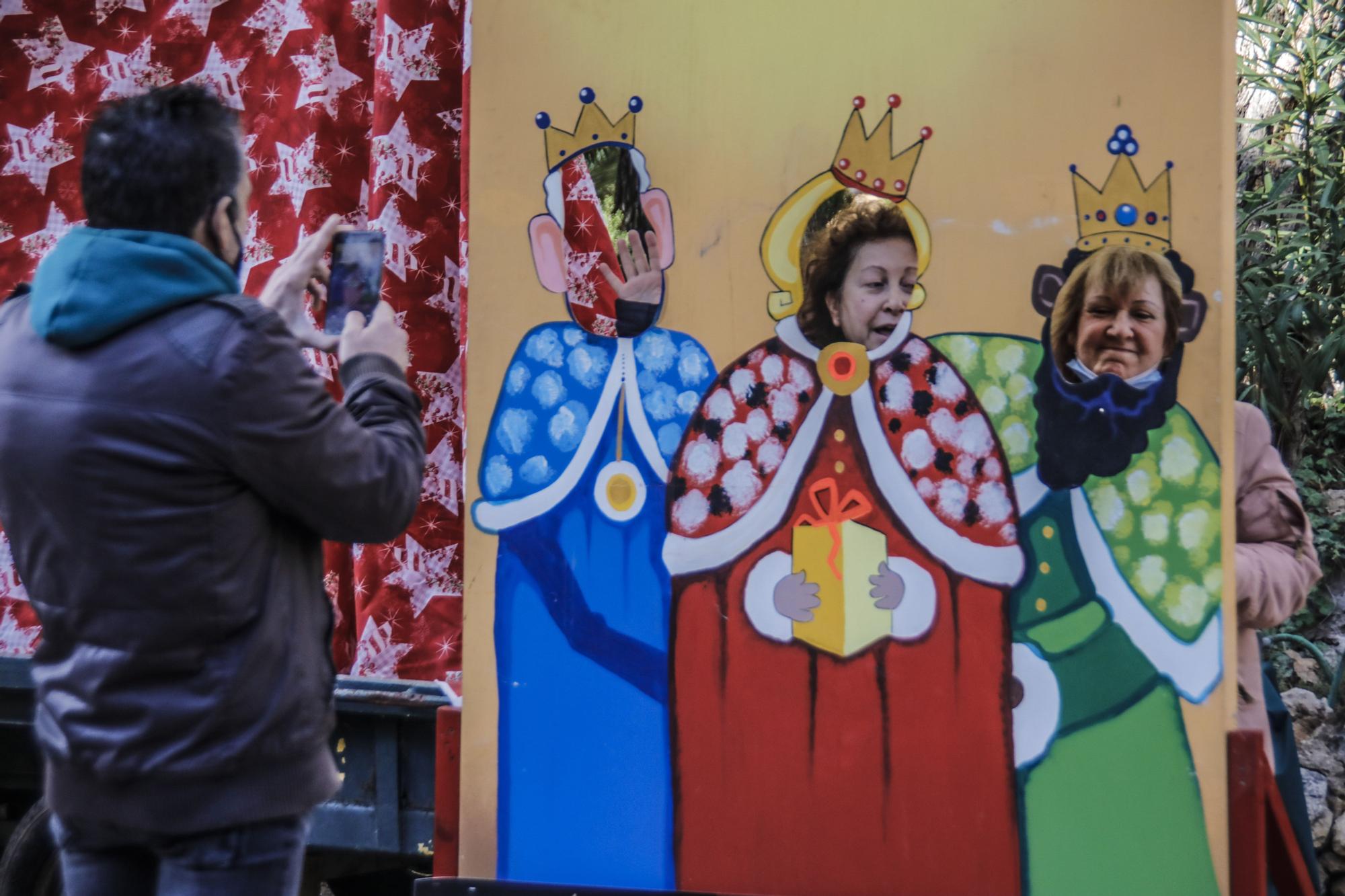 El Mercat de Nadal viste la Glorieta de oferta comercial y ocio