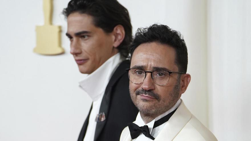 J.A Bayona, en la alfombra roja de los Premios Oscar.