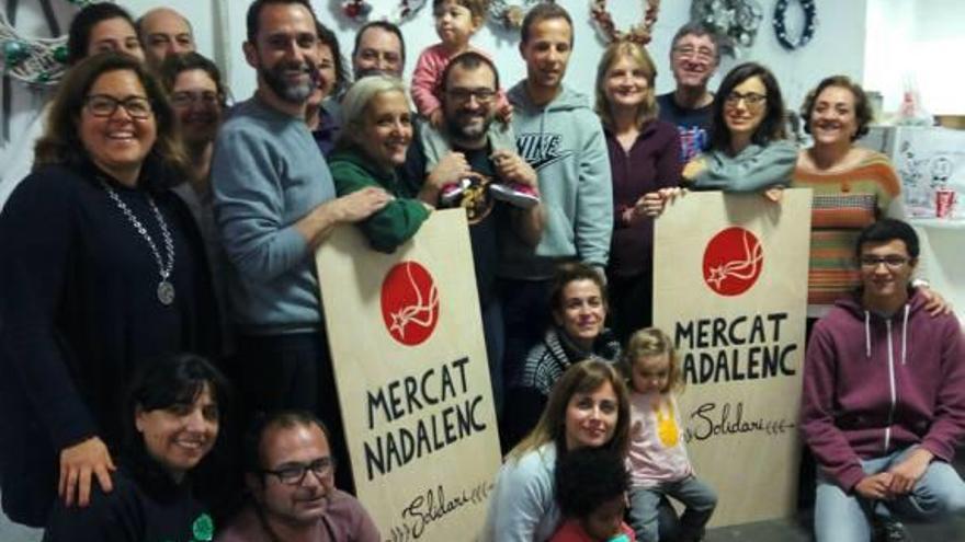 Benicàssim ultima los preparativos del mercadillo solidario del Grupo Viure