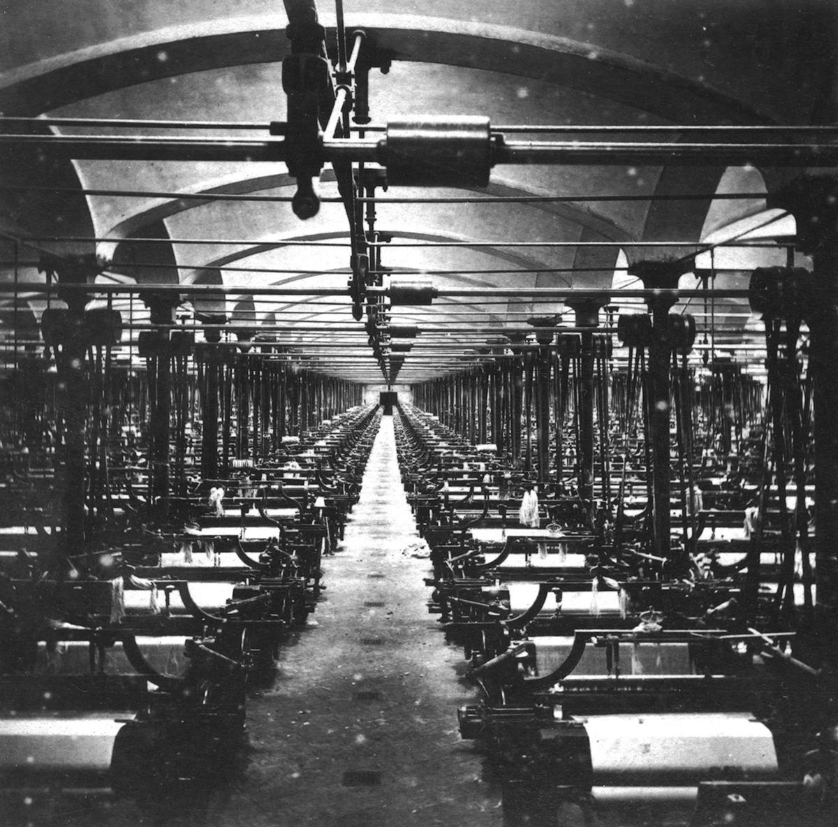 La antigua fábrica textil de la Escola Industrial, con cúpulas de Guastavino.