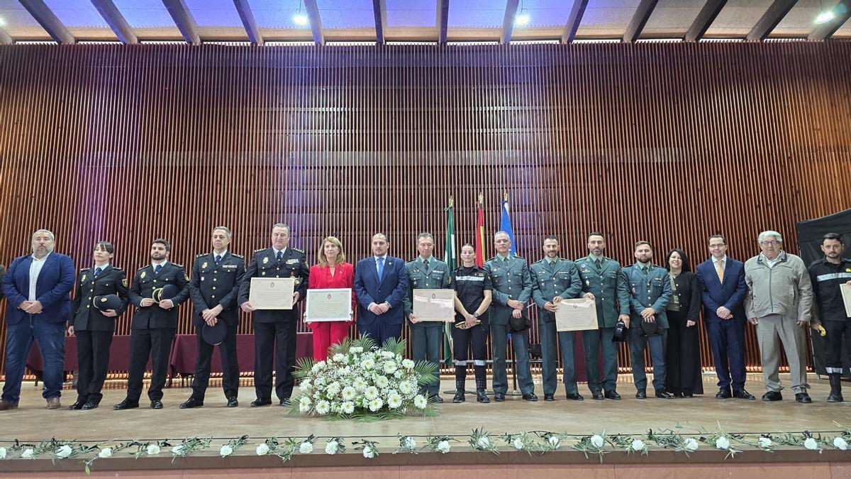 Adamuz homenajea a los héroes de la tragedia