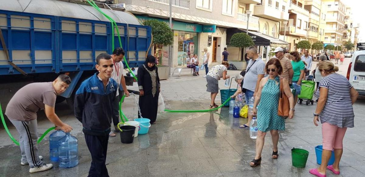 Gota fría en la Vega Baja: Los agricultores cifran en 550 millones las pérdidas en el campo de la provincia de Alicante