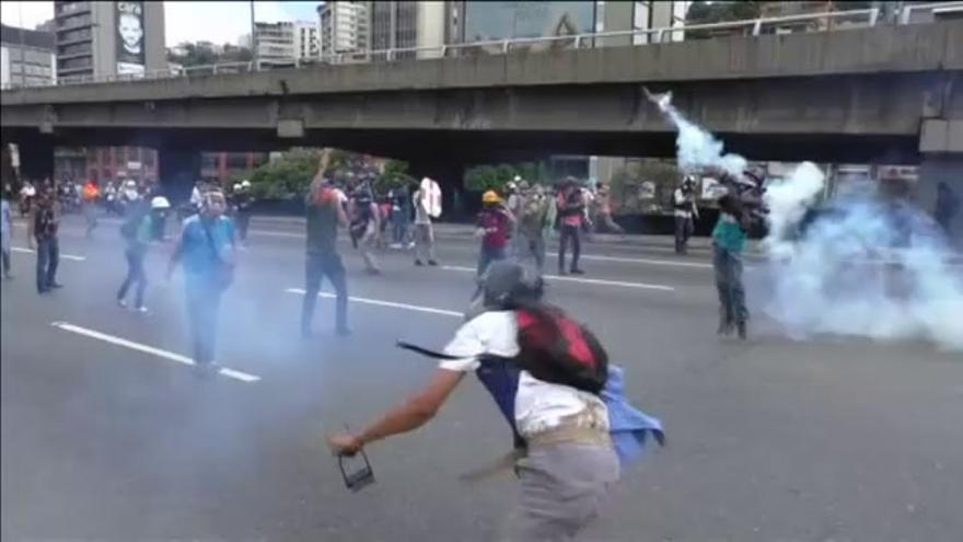 Violentas protestas en Caracas en contra de Nicolás Maduro