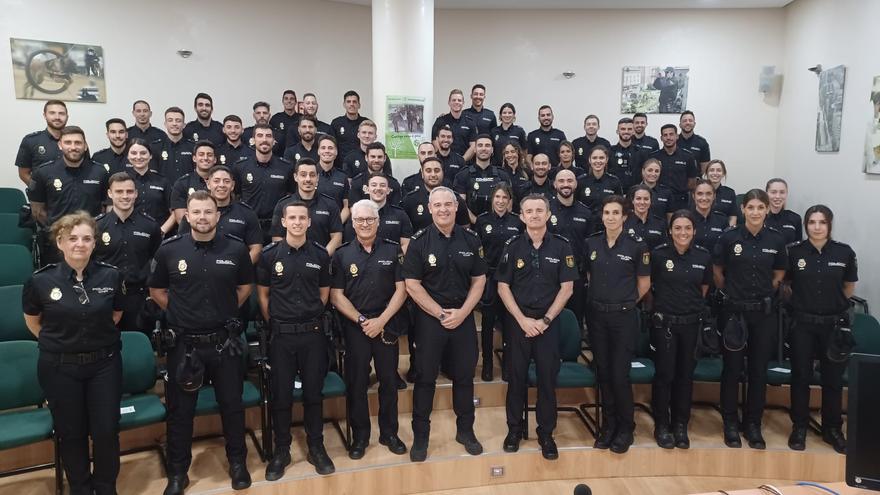 Despedida de 53 policías que han hecho sus prácticas en Palma