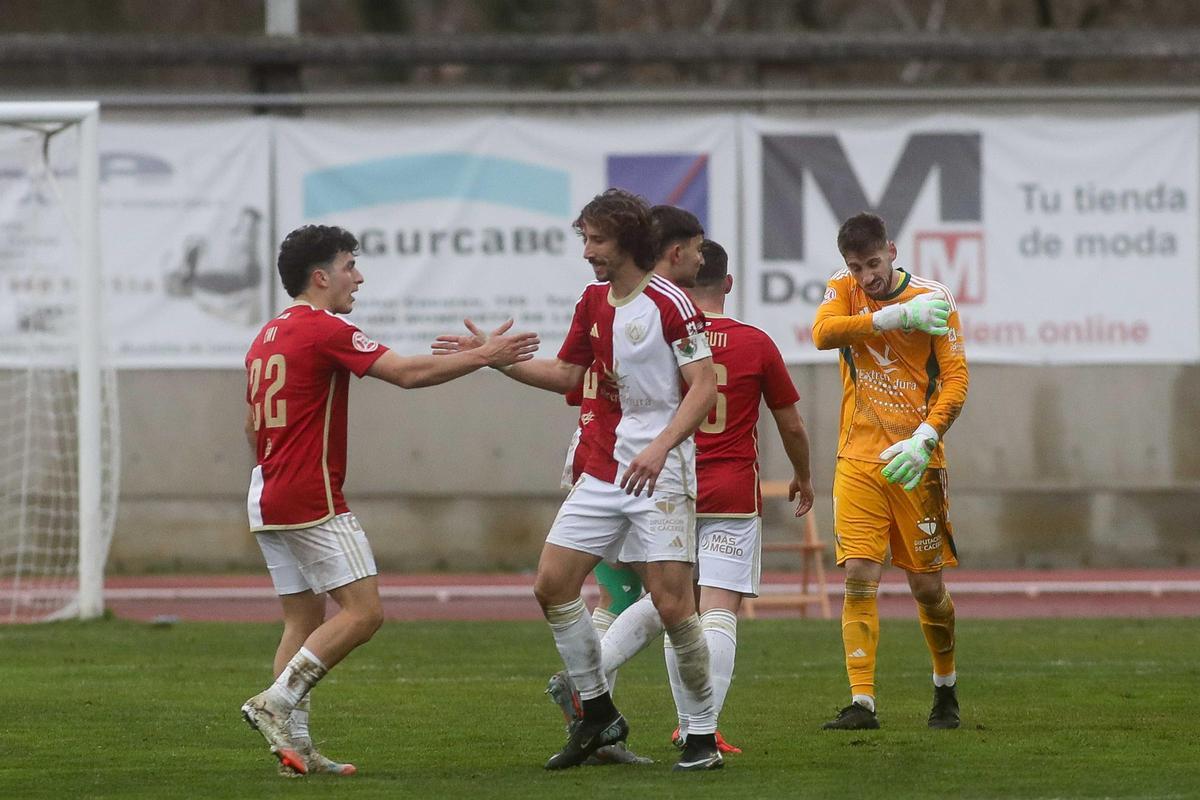 Fotogalería | Las imágenes del Ourense-Cacereño Fotogalería | Las imágenes del Ourense-Cacereño