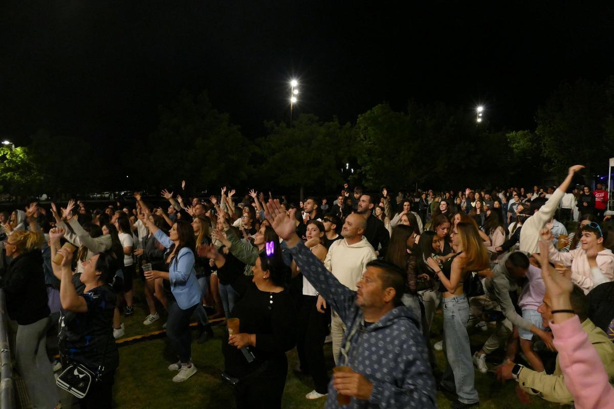 Flaix FM i Lia Jensen omplen la primera nit de Barraques al Rampell