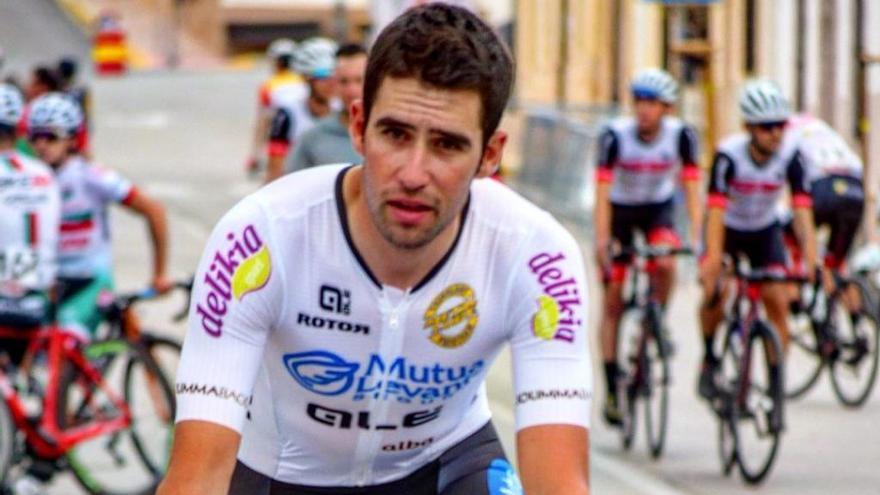 Felipe Orts prepara en la carretera su temporada de ciclocross