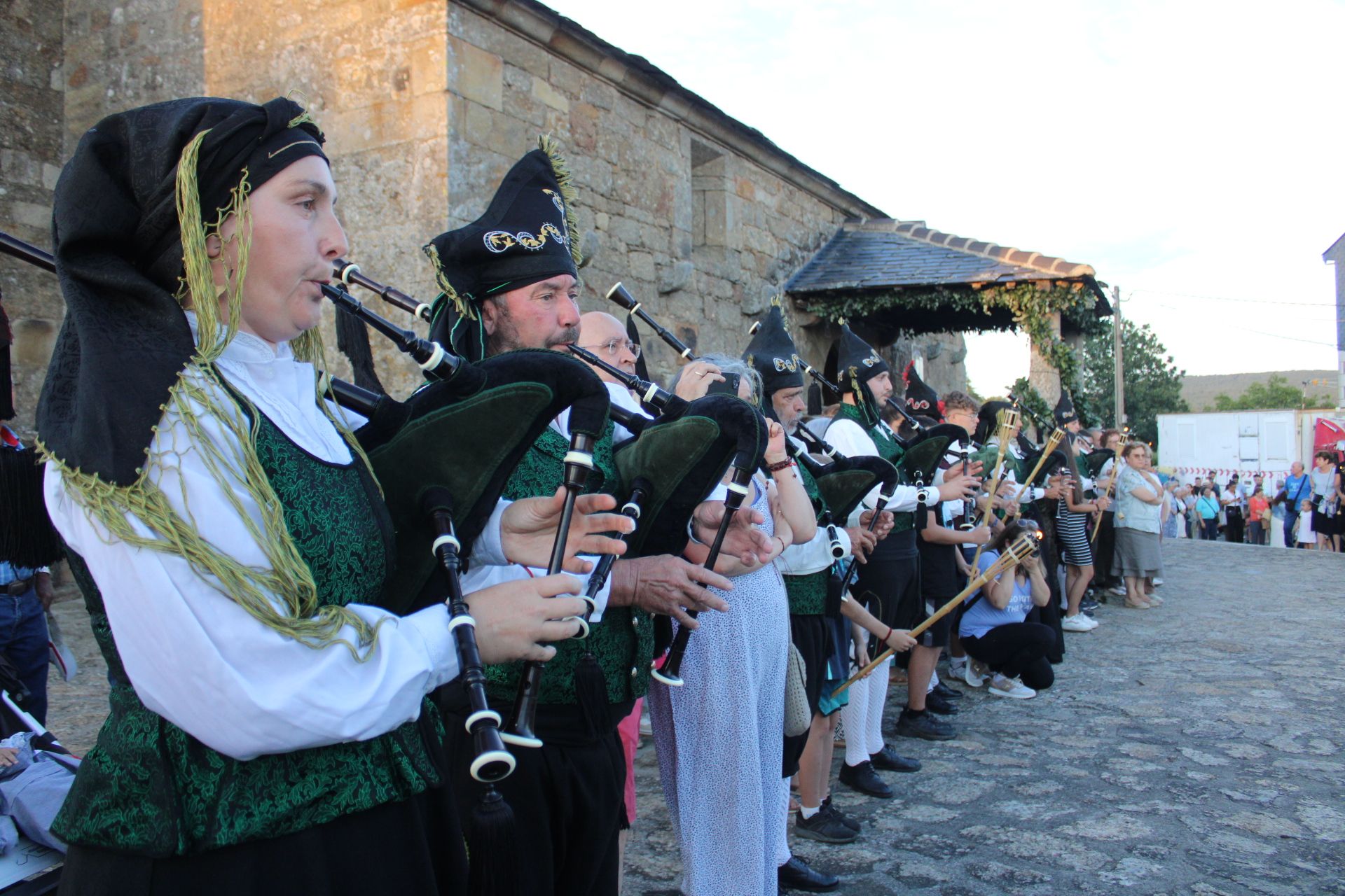 Ofrenda a la Virgen de la Encarnación en Palacios de Sanabria