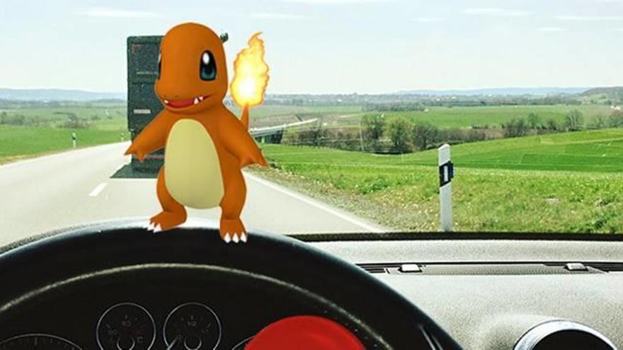 Tolerancia cero para quienes cojan pokémon al volante