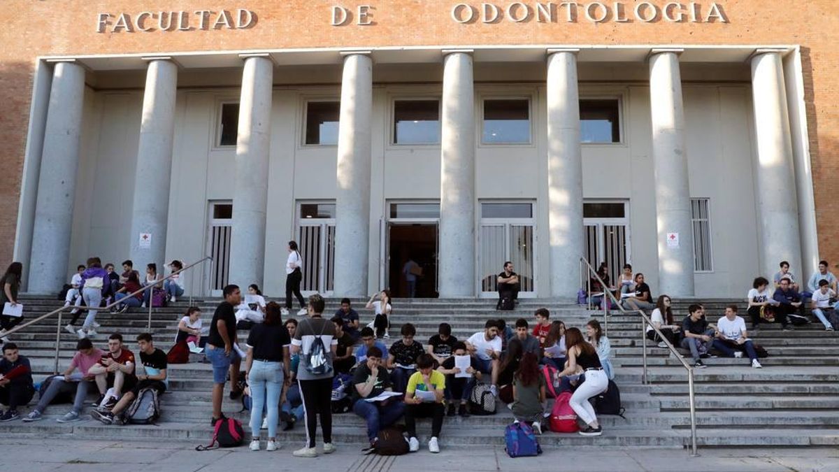 La UCM acoge la convocatoria extraordinaria de la PAU en Madrid.