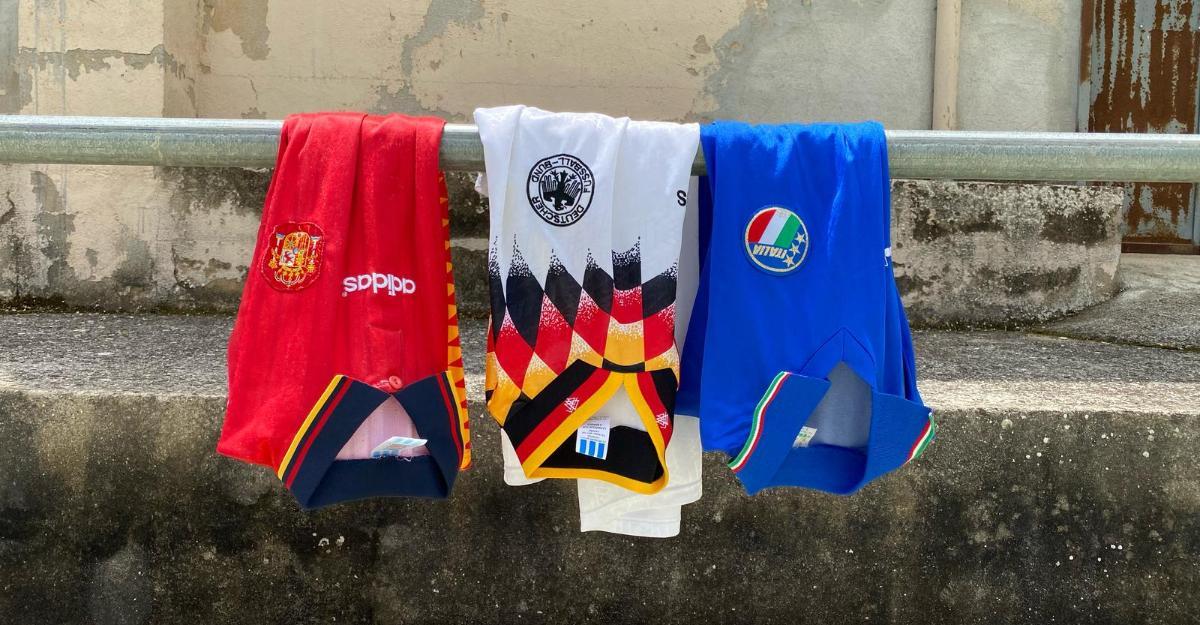 Camisetas retro de Espa?a, Alemania e Italia