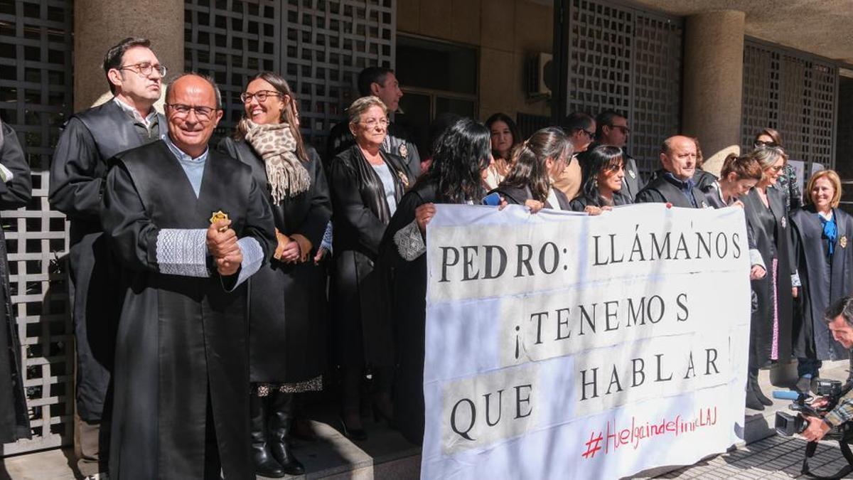 Una de las últimas concentraciones de los letrados de justicia en Badajoz.