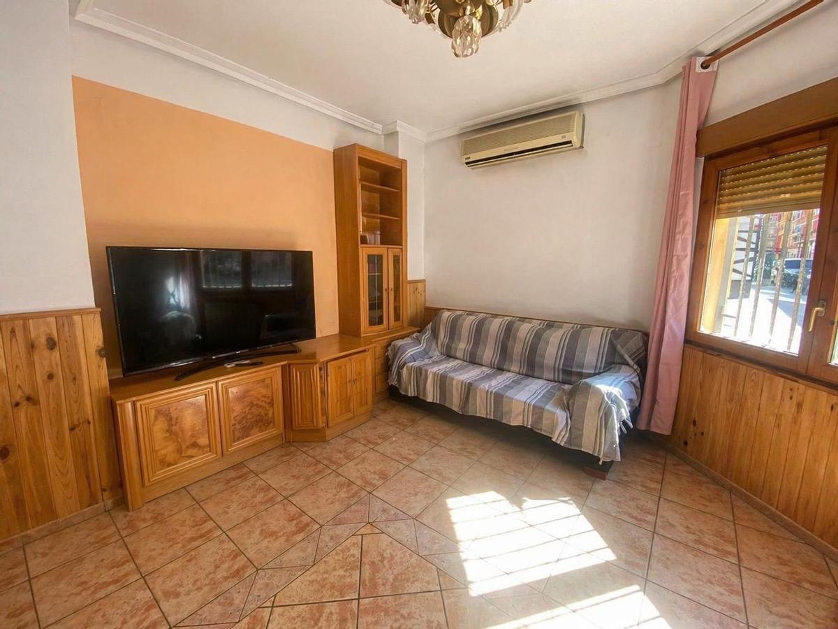 Salón de la casa a la venta en La Almozara